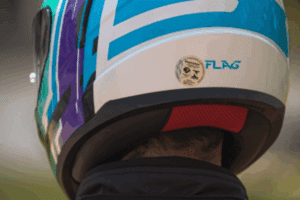 Capacete com selo do Inmetro